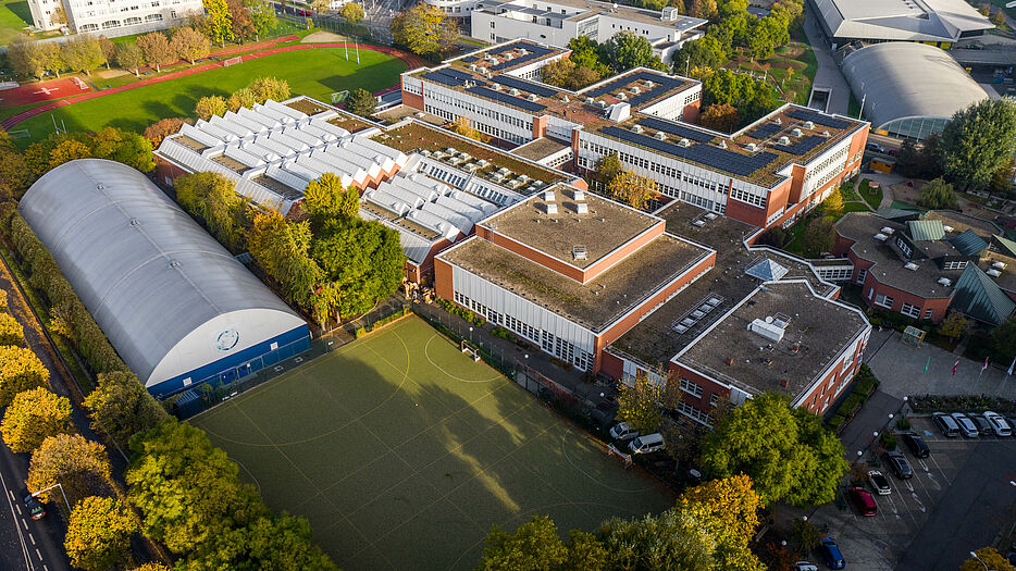 VIS Campus with sports facilities